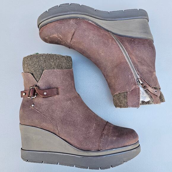 Brown Wedge Boots OTBT Descend Size 10 Distressed Leather Zip Buckle Fuzzy Lined - Picture 14 of 14